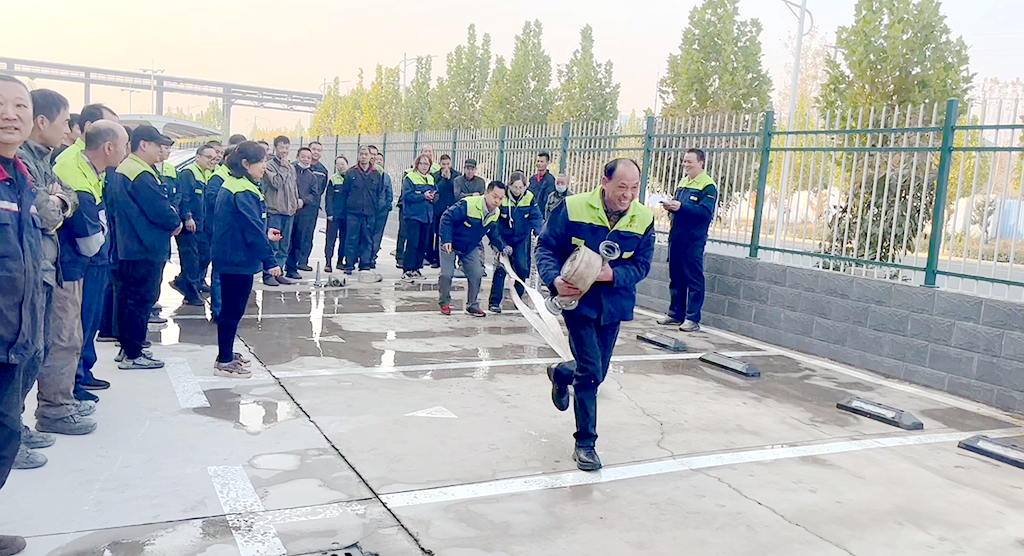 【應(yīng)急演練】消防三人兩帶大比拼